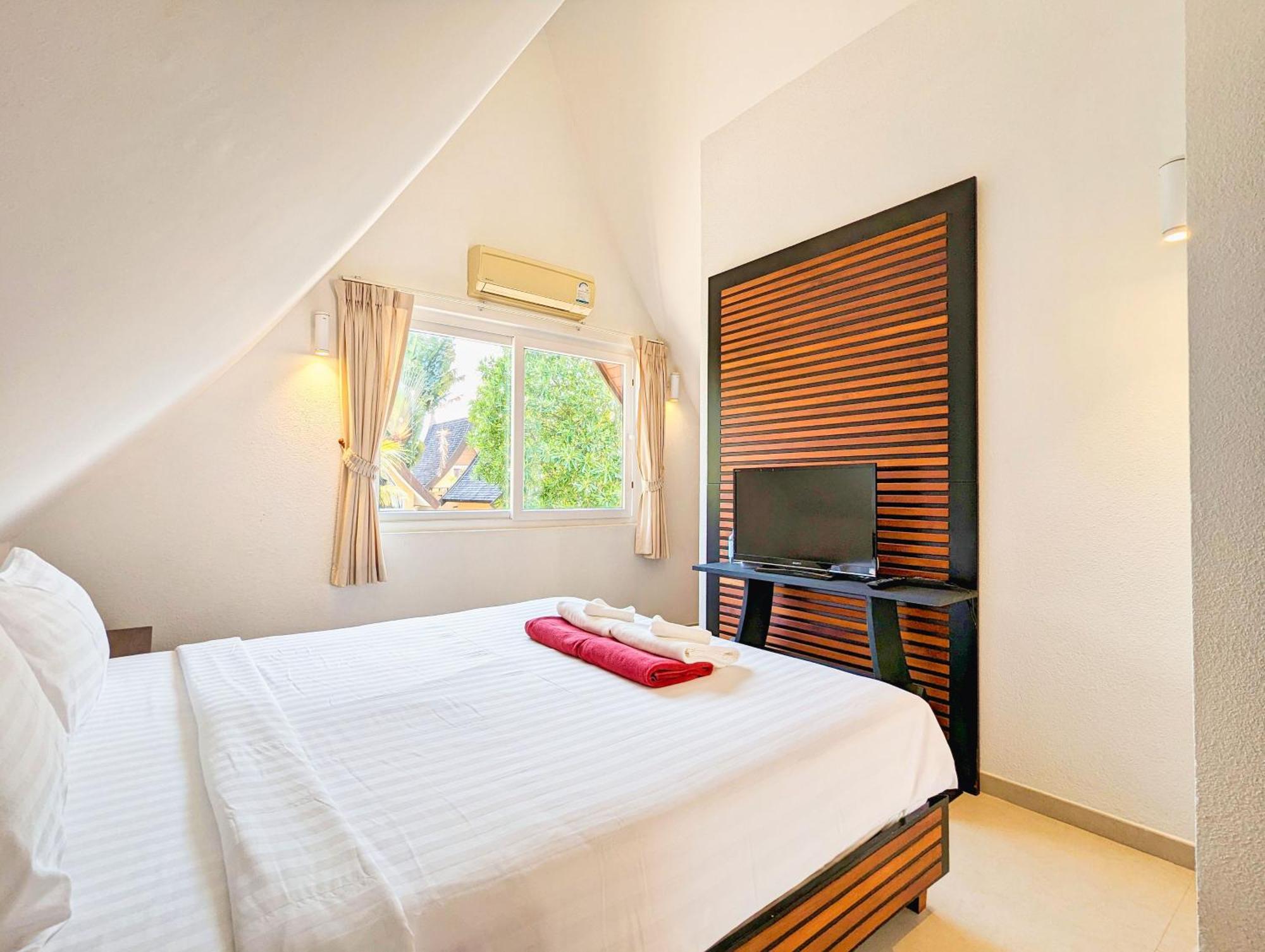 Half Moon Beach Villa - By Kohchangvillas เกาะช้าง ภายนอก รูปภาพ