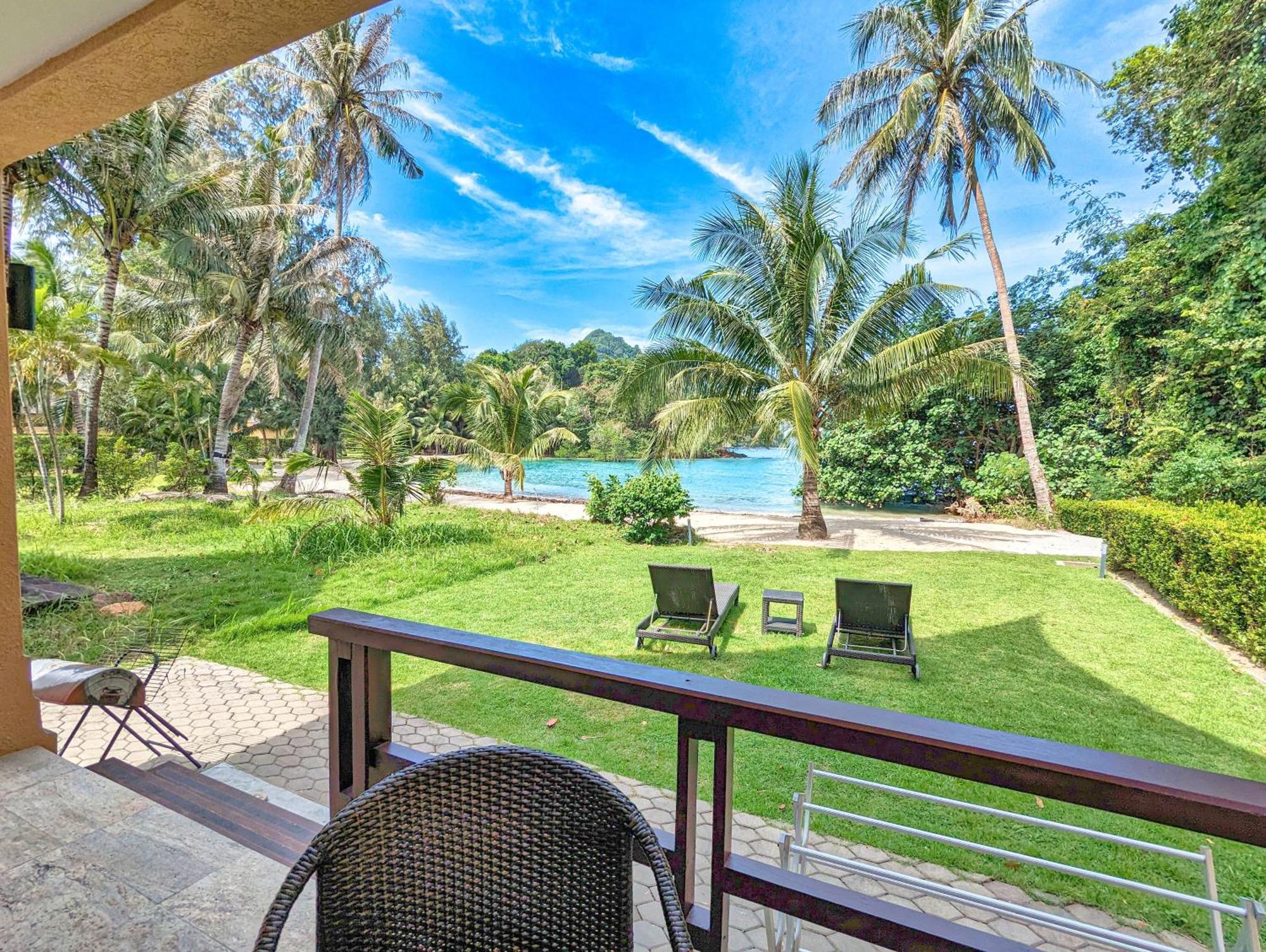 Half Moon Beach Villa - By Kohchangvillas เกาะช้าง ภายนอก รูปภาพ