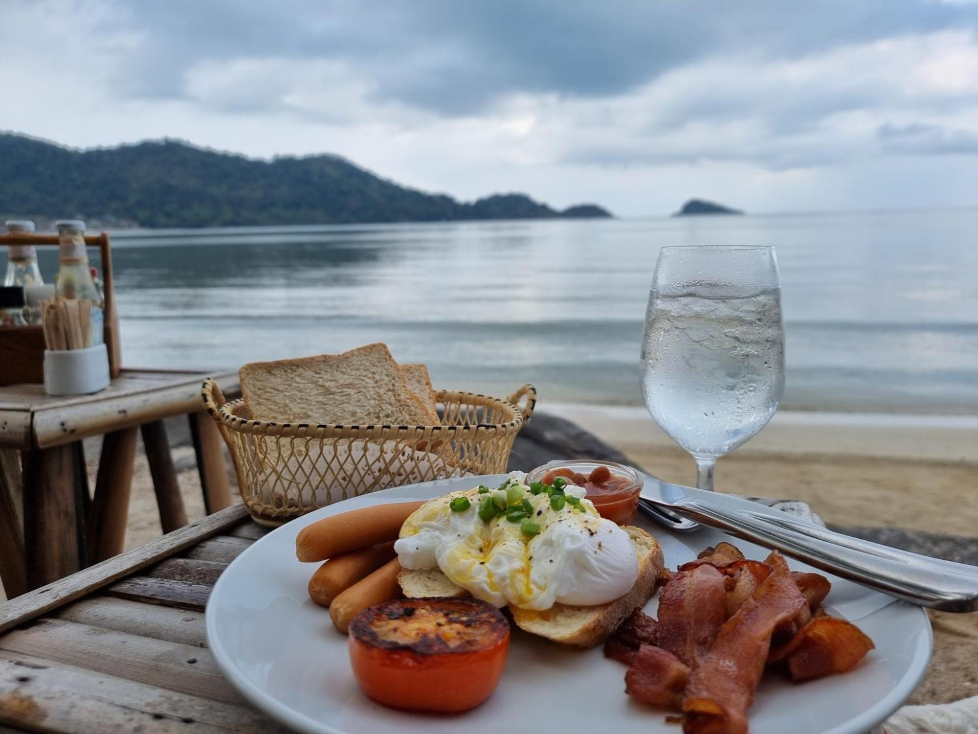 Half Moon Beach Villa - By Kohchangvillas เกาะช้าง ภายนอก รูปภาพ